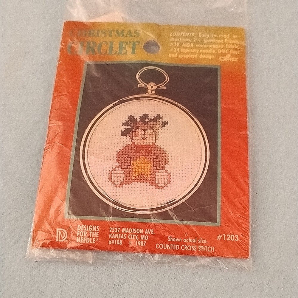 Christmas circlet counted crossstitch kit craft gift 1203